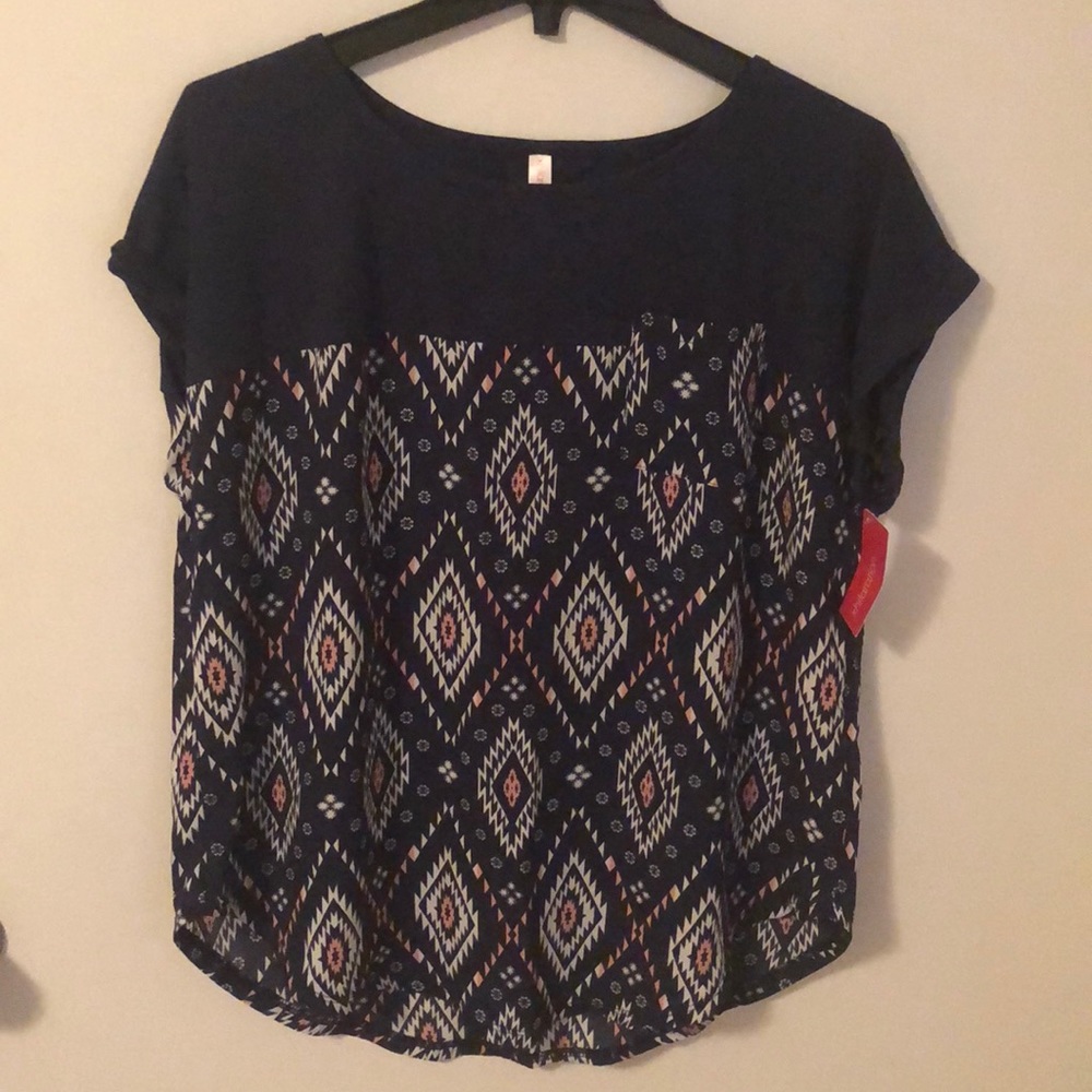 NWT short sleeve shirt with pocket on front